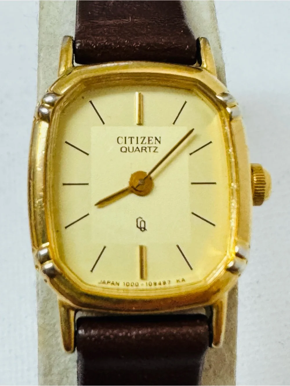 Vintage Citizen Women's Elegant Cut Corner Tank Watch Gold Leather 1000-108795